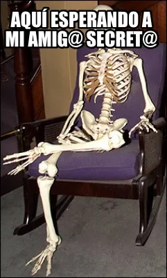 Aquí esperando a mi amig@ secret@