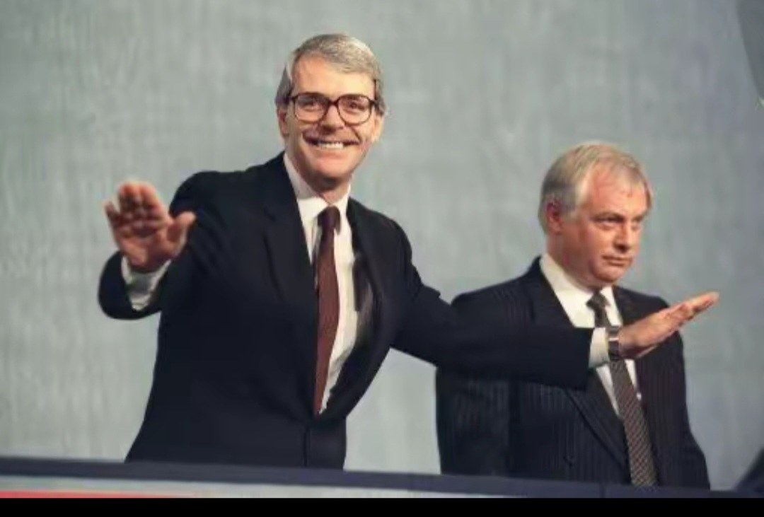 WHEN YOUR ELECTION WIN | GETS KINNOCK TO RESIGN