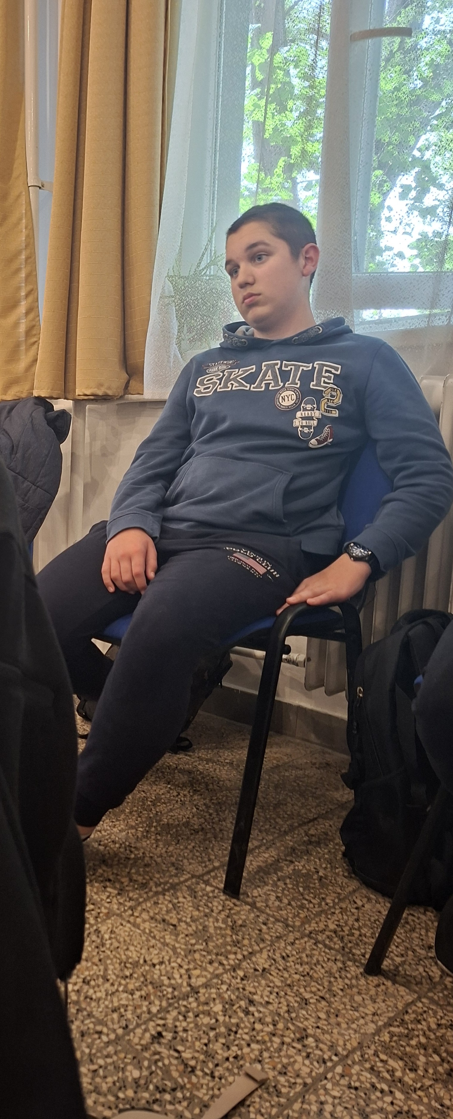 AMIKOR MÁR 2,81 MÁSODPERCE NEM SZEKÁLTAK: