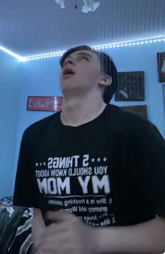 WHEN FINE SHYT IS GIVING ME STRAIGHT TEETH, BUT ITS CHILL