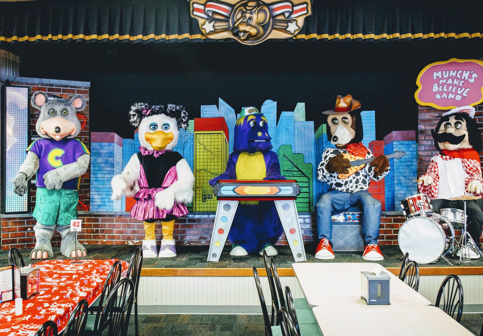 Chuck E Cheese band
