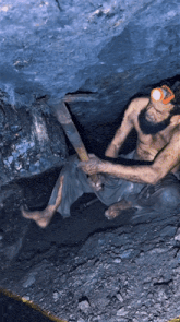 JAK CZUJE SIE XLOWQ GDY MUSI WYKOPAĆ WIĘCEJ NIŻ 1 GRAVEL